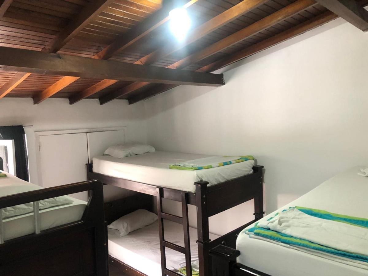 New Memphis Hostal Medellin Luaran gambar