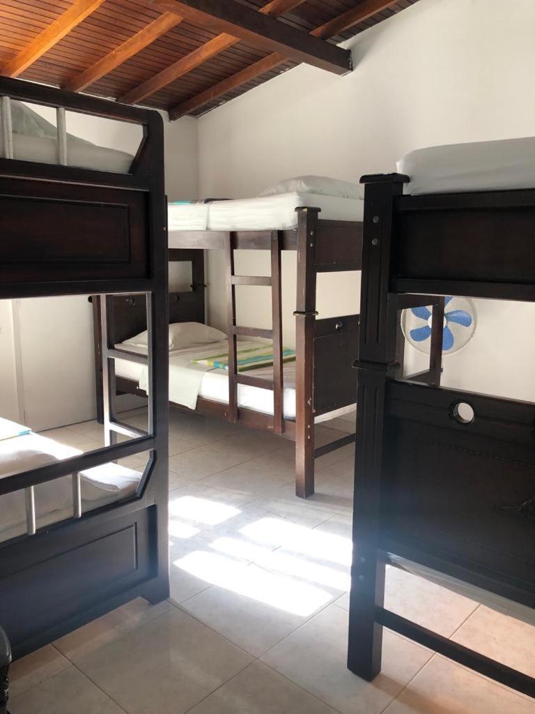 New Memphis Hostal Medellin Luaran gambar