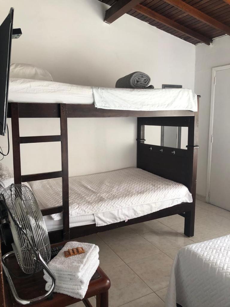 New Memphis Hostal Medellin Luaran gambar