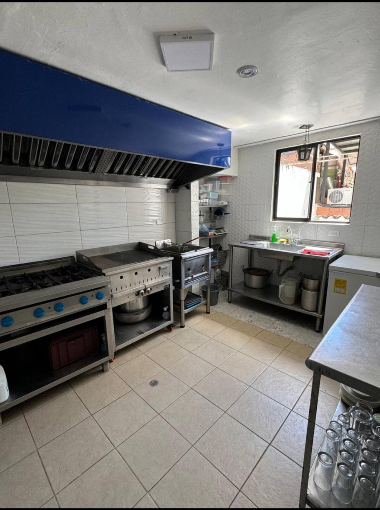 New Memphis Hostal Medellin Luaran gambar